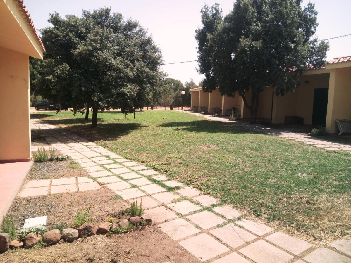 Nuraghe Ruiu Camping & Bungalow Norbello Buitenkant foto